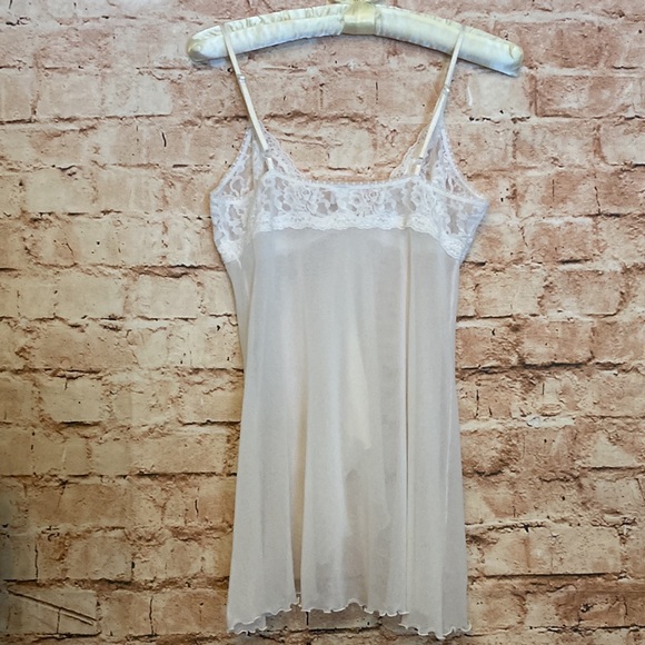 Bundle (2) hanky panky babydoll chemise - Picture 6 of 15